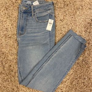 Old Navy Super Skinny Jeans